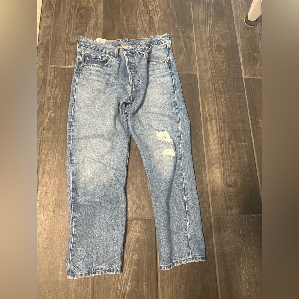 Levi’s 501 ripped jeans size 30